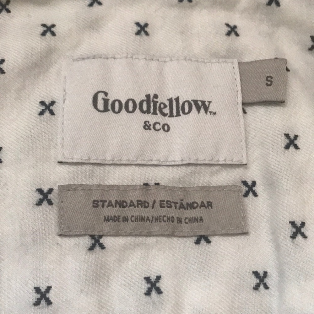 Goodfellow Button Down - Picture 2 of 4